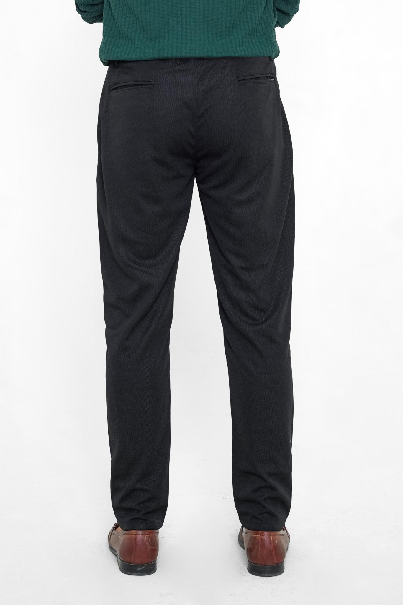 Black Plated Pant - Regular FitPantGarderobe Clothing