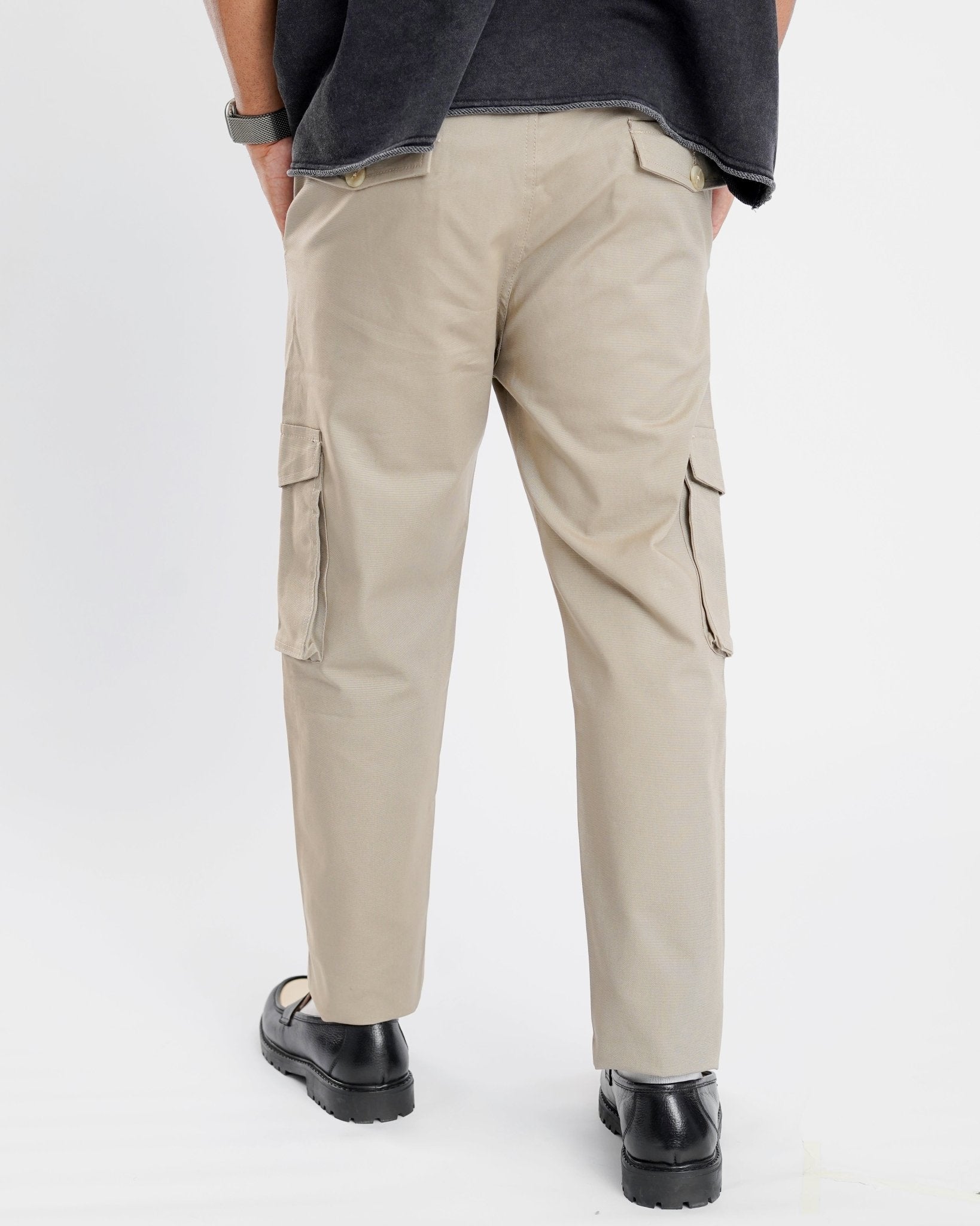 Creamy Cargo Trouser - Relaxed Fitcargo pantsGarderobe Clothing