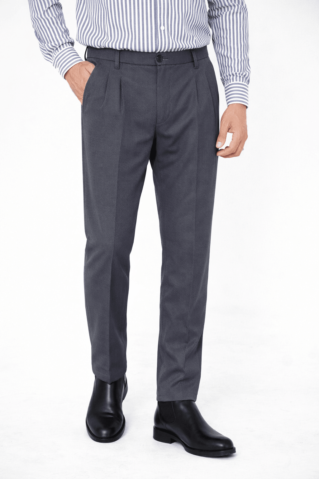 Grey Pleated Pant - Regular FitPantGarderobe Clothing
